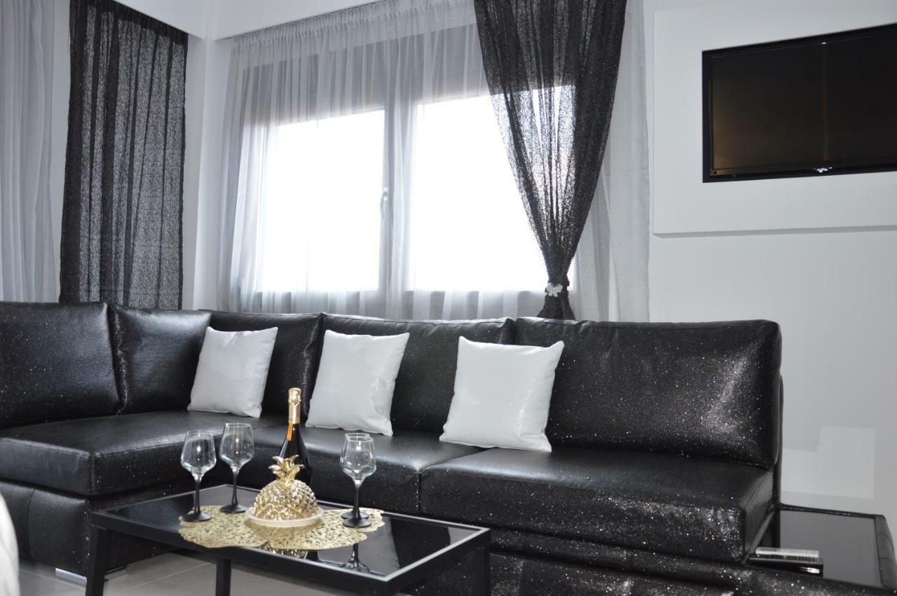 S. Luxury Princess Suite Nea Kallikrateia Buitenkant foto